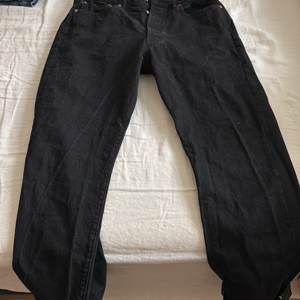 Buck Mason JAPANESE LOOMSTATE SELVEDGE FULL SADDLE JEAN in Black - Picture 2 of 11